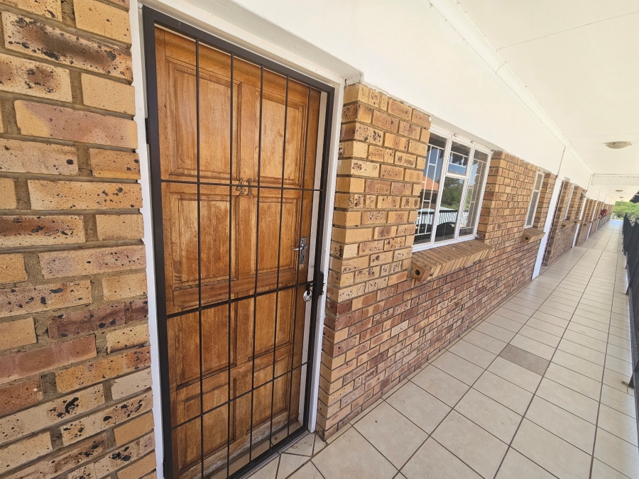 1 Bedroom Property for Sale in Oudorp North West